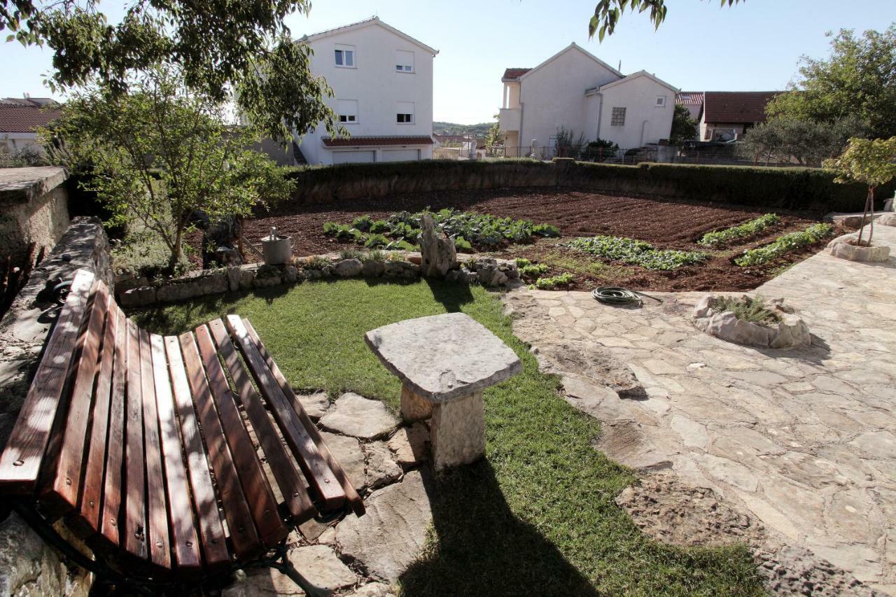 Apartman Tone Τρογκίρ Εξωτερικό φωτογραφία
