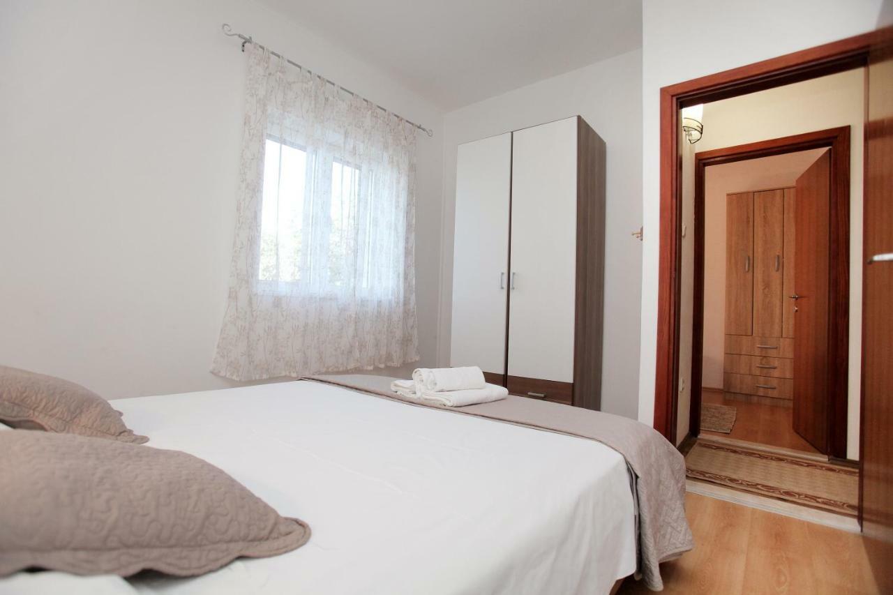 Apartman Tone Τρογκίρ Εξωτερικό φωτογραφία